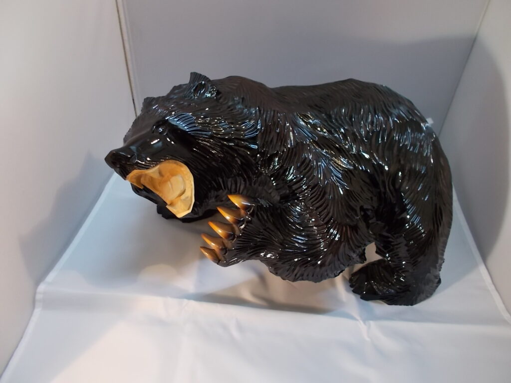 木彫り熊fいかり熊