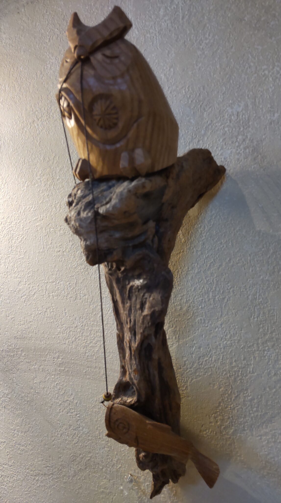 木彫りのフクロウの見方 8 ユニークな形のフクロウ | 木彫り屋店長 まさまる日記